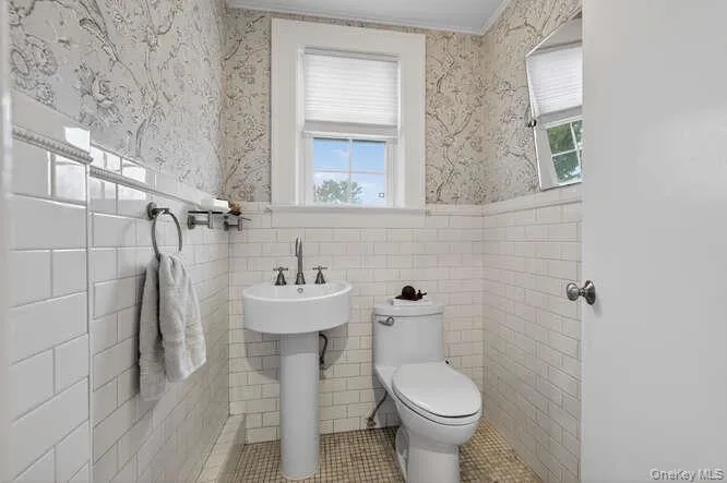 28 Jane Street, North Hempstead, NY, 2 Bedrooms Bedrooms, 9 Rooms Rooms,1 BathroomBathrooms,Residential,For Rent,Jane,0,963143 28 Jane Street, North Hempstead, NY, 2 Bedrooms Bedrooms, 9 Rooms Rooms,1 BathroomBathrooms,Residential,For Rent,Jane,0,963143