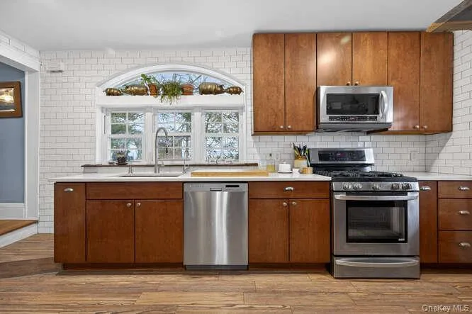 28 Jane Street, North Hempstead, NY, 2 Bedrooms Bedrooms, 9 Rooms Rooms,1 BathroomBathrooms,Residential,For Rent,Jane,0,963143 28 Jane Street, North Hempstead, NY, 2 Bedrooms Bedrooms, 9 Rooms Rooms,1 BathroomBathrooms,Residential,For Rent,Jane,0,963143