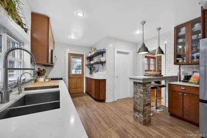 28 Jane Street, North Hempstead, NY, 2 Bedrooms Bedrooms, 9 Rooms Rooms,1 BathroomBathrooms,Residential,For Rent,Jane,0,963143 28 Jane Street, North Hempstead, NY, 2 Bedrooms Bedrooms, 9 Rooms Rooms,1 BathroomBathrooms,Residential,For Rent,Jane,0,963143
