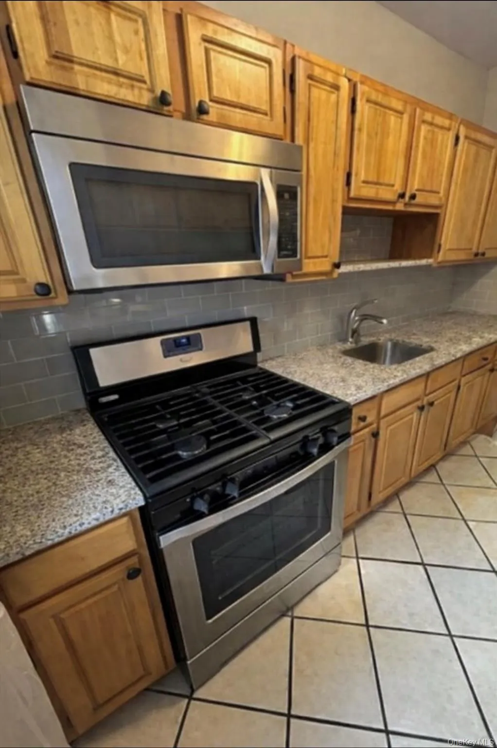230 Pelham Road, New Rochelle, NY, 2 Bedrooms Bedrooms, 5 Rooms Rooms,1 BathroomBathrooms,Residential Lease,For Rent,Pelham,0,KEY963145 230 Pelham Road, New Rochelle, NY, 2 Bedrooms Bedrooms, 5 Rooms Rooms,1 BathroomBathrooms,Residential Lease,For Rent,Pelham,0,KEY963145