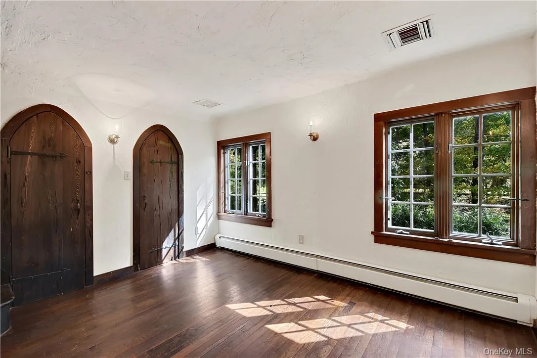 160 Long Ridge Road, Bedford, NY, 3 Bedrooms Bedrooms, 7 Rooms Rooms,3 BathroomsBathrooms,Residential,For Rent,Long Ridge,0,963148 160 Long Ridge Road, Bedford, NY, 3 Bedrooms Bedrooms, 7 Rooms Rooms,3 BathroomsBathrooms,Residential,For Rent,Long Ridge,0,963148