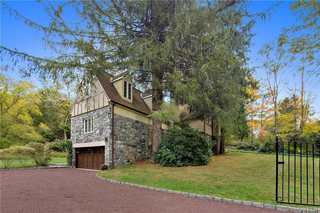 160 Long Ridge Road, Bedford, NY, 3 Bedrooms Bedrooms, 7 Rooms Rooms,3 BathroomsBathrooms,Residential,For Rent,Long Ridge,0,963148 160 Long Ridge Road, Bedford, NY, 3 Bedrooms Bedrooms, 7 Rooms Rooms,3 BathroomsBathrooms,Residential,For Rent,Long Ridge,0,963148