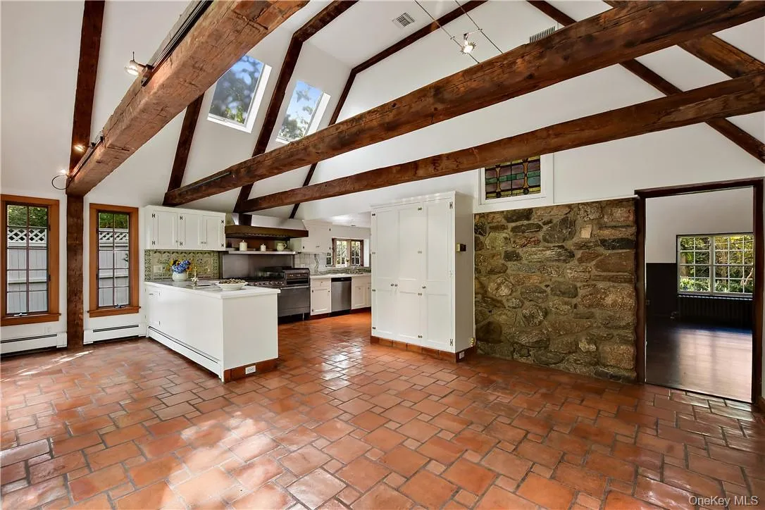 160 Long Ridge Road, Bedford, NY, 3 Bedrooms Bedrooms, 7 Rooms Rooms,3 BathroomsBathrooms,Residential,For Rent,Long Ridge,0,963148 160 Long Ridge Road, Bedford, NY, 3 Bedrooms Bedrooms, 7 Rooms Rooms,3 BathroomsBathrooms,Residential,For Rent,Long Ridge,0,963148