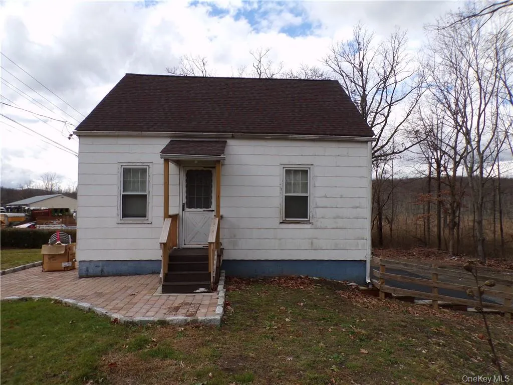 2 Mertes Lane, New Windsor, NY, 3 Bedrooms Bedrooms, 5 Rooms Rooms,1 BathroomBathrooms,Residential Lease,For Rent,Mertes,0,963153 2 Mertes Lane, New Windsor, NY, 3 Bedrooms Bedrooms, 5 Rooms Rooms,1 BathroomBathrooms,Residential Lease,For Rent,Mertes,0,963153