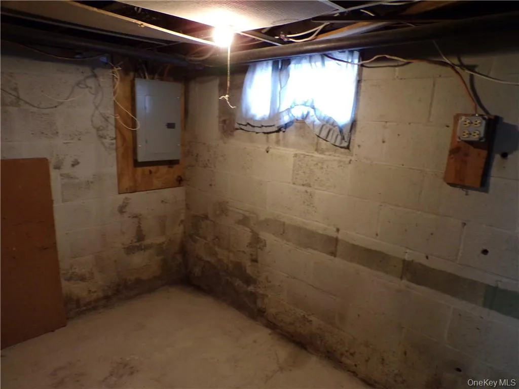 2 Mertes Lane, New Windsor, NY, 3 Bedrooms Bedrooms, 5 Rooms Rooms,1 BathroomBathrooms,Residential Lease,For Rent,Mertes,0,963153 2 Mertes Lane, New Windsor, NY, 3 Bedrooms Bedrooms, 5 Rooms Rooms,1 BathroomBathrooms,Residential Lease,For Rent,Mertes,0,963153