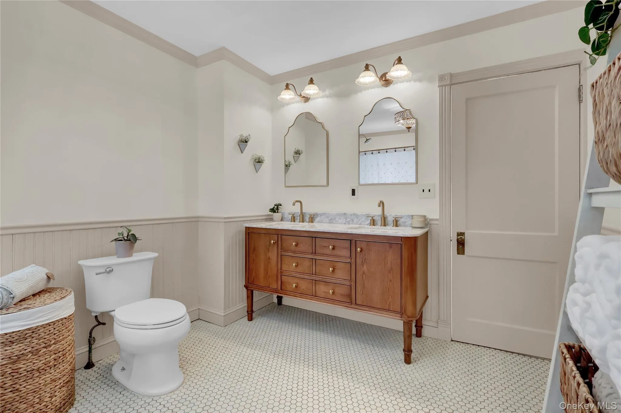310 6th Avenue, Smithtown, NY, 3 Bedrooms Bedrooms, 7 Rooms Rooms,2 BathroomsBathrooms,Residential,For Rent,6th,0,963155 310 6th Avenue, Smithtown, NY, 3 Bedrooms Bedrooms, 7 Rooms Rooms,2 BathroomsBathrooms,Residential,For Rent,6th,0,963155