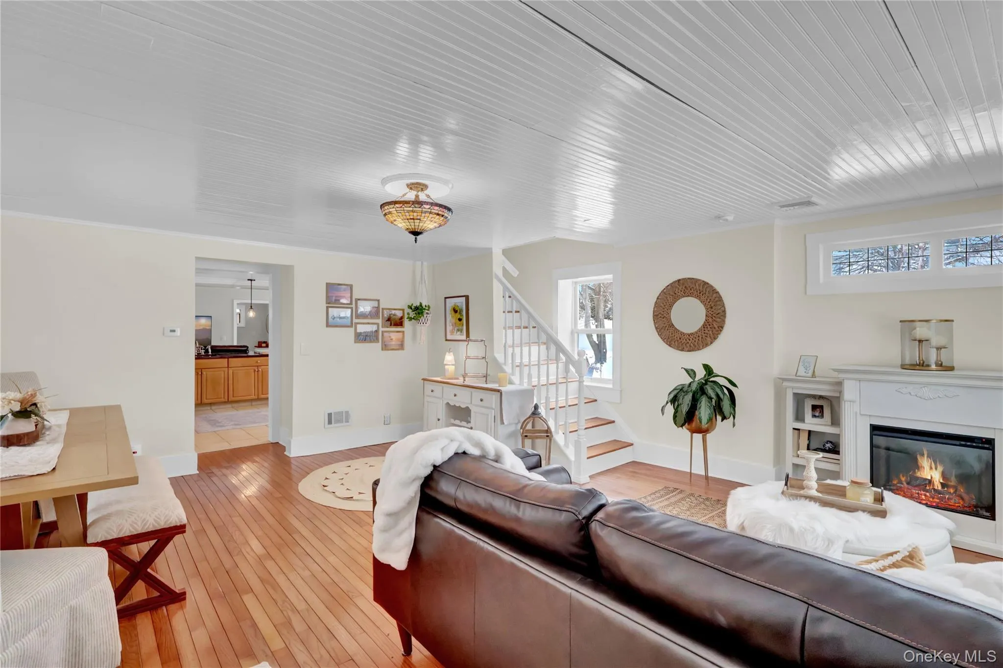 310 6th Avenue, Smithtown, NY, 3 Bedrooms Bedrooms, 7 Rooms Rooms,2 BathroomsBathrooms,Residential,For Rent,6th,0,963155 310 6th Avenue, Smithtown, NY, 3 Bedrooms Bedrooms, 7 Rooms Rooms,2 BathroomsBathrooms,Residential,For Rent,6th,0,963155