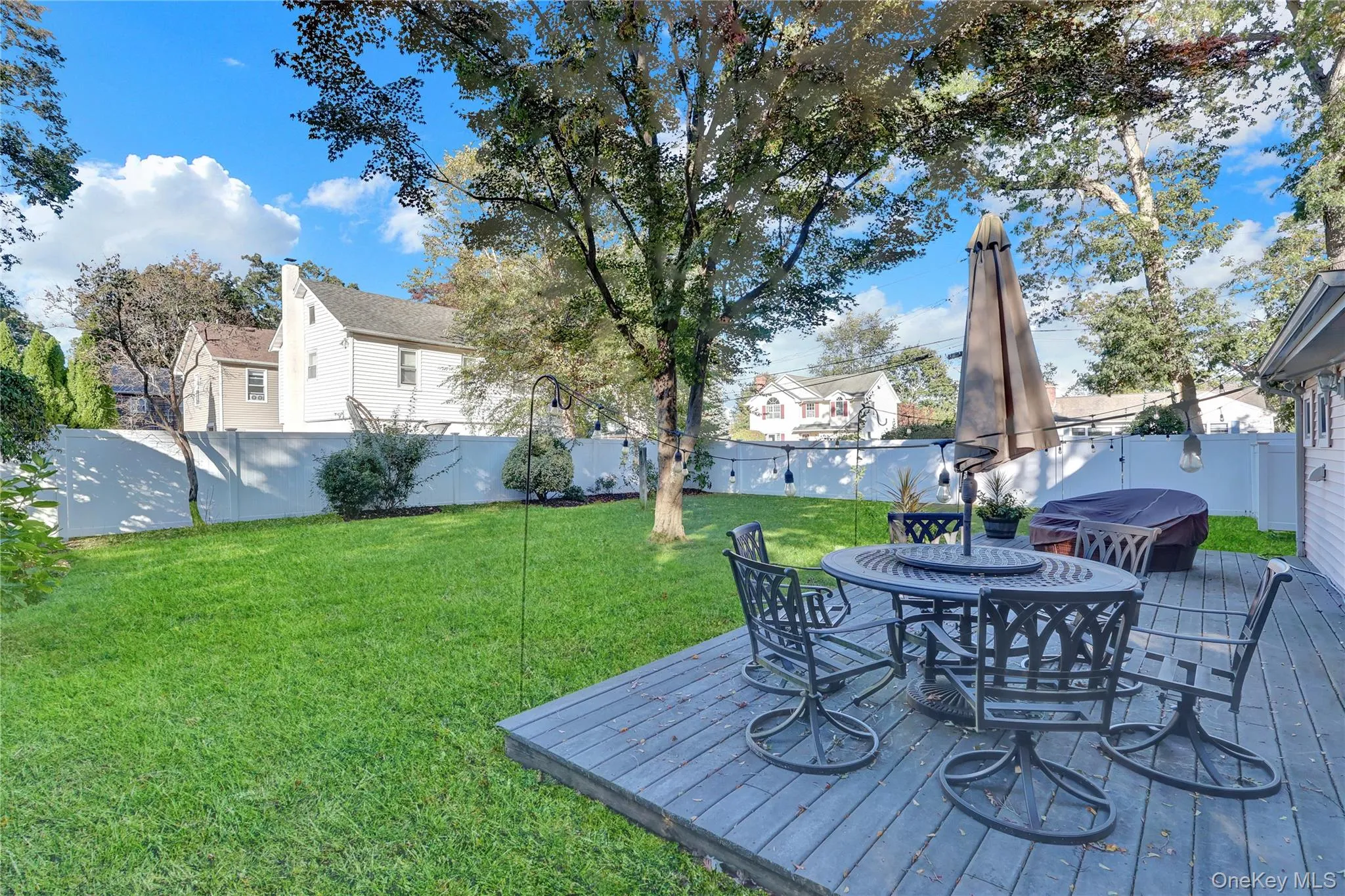 310 6th Avenue, Smithtown, NY, 3 Bedrooms Bedrooms, 7 Rooms Rooms,2 BathroomsBathrooms,Residential,For Rent,6th,0,963155 310 6th Avenue, Smithtown, NY, 3 Bedrooms Bedrooms, 7 Rooms Rooms,2 BathroomsBathrooms,Residential,For Rent,6th,0,963155