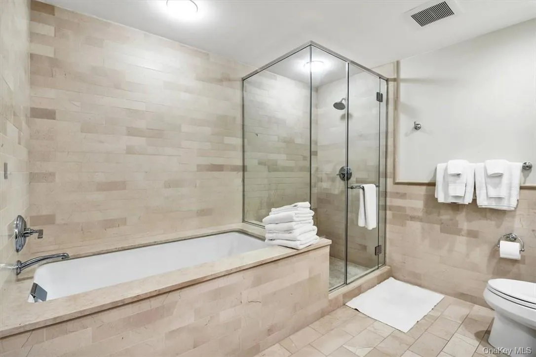 1 Renaissance Square, White Plains, NY, 1 Bedroom Bedrooms, 3 Rooms Rooms,1 BathroomBathrooms,Residential Lease,For Rent,Renaissance,0,963162 1 Renaissance Square, White Plains, NY, 1 Bedroom Bedrooms, 3 Rooms Rooms,1 BathroomBathrooms,Residential Lease,For Rent,Renaissance,0,963162