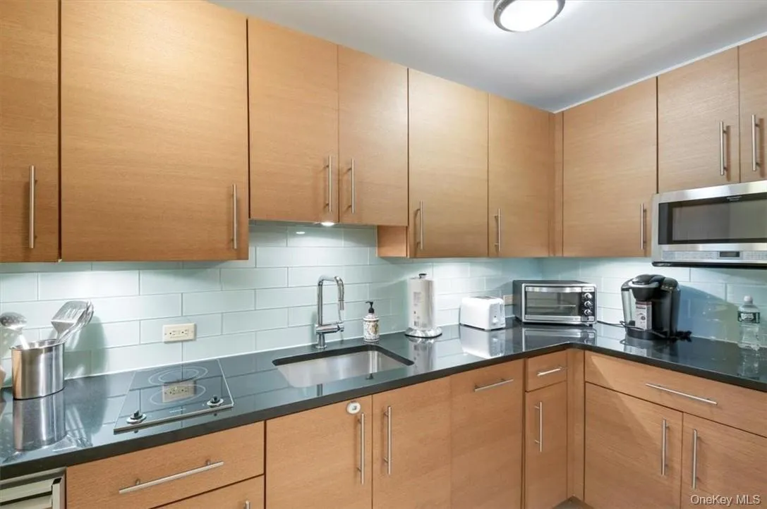 1 Renaissance Square, White Plains, NY, 1 Bedroom Bedrooms, 3 Rooms Rooms,1 BathroomBathrooms,Residential Lease,For Rent,Renaissance,0,963162 1 Renaissance Square, White Plains, NY, 1 Bedroom Bedrooms, 3 Rooms Rooms,1 BathroomBathrooms,Residential Lease,For Rent,Renaissance,0,963162