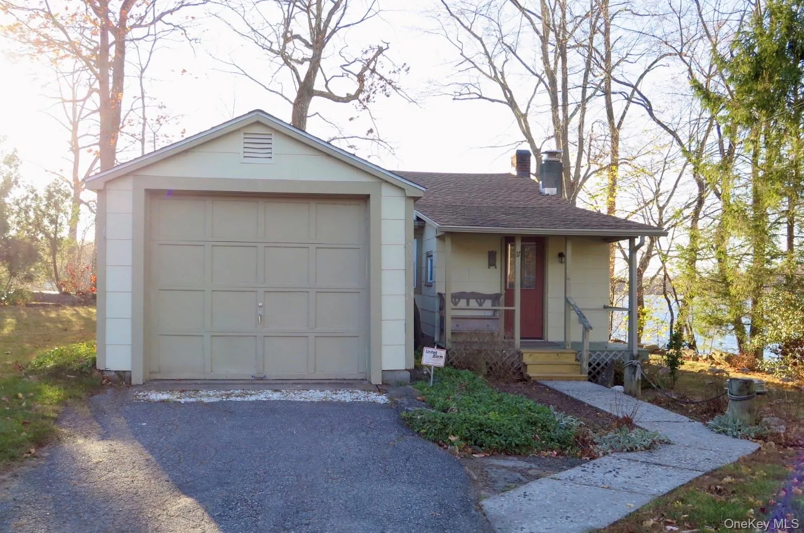 Lakeside Cottage Exterior Lakeside Cottage Exterior