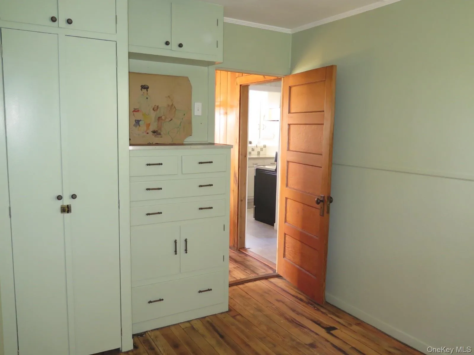 Second Bedroom with Built-In Storage Second Bedroom with Built-In Storage