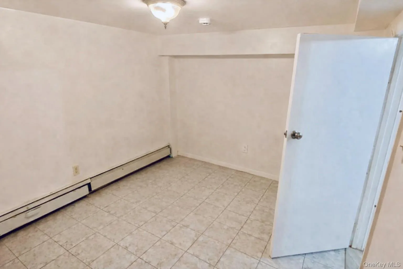 172 Beach 115th Street, New York, NY, 3 Bedrooms Bedrooms, 5 Rooms Rooms,1 BathroomBathrooms,Residential Lease,For Rent,Beach 115th,0,963168 172 Beach 115th Street, New York, NY, 3 Bedrooms Bedrooms, 5 Rooms Rooms,1 BathroomBathrooms,Residential Lease,For Rent,Beach 115th,0,963168