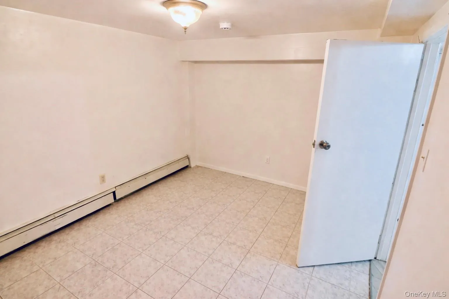 172 Beach 115th Street, New York, NY, 3 Bedrooms Bedrooms, 5 Rooms Rooms,1 BathroomBathrooms,Residential Lease,For Rent,Beach 115th,0,963168 172 Beach 115th Street, New York, NY, 3 Bedrooms Bedrooms, 5 Rooms Rooms,1 BathroomBathrooms,Residential Lease,For Rent,Beach 115th,0,963168