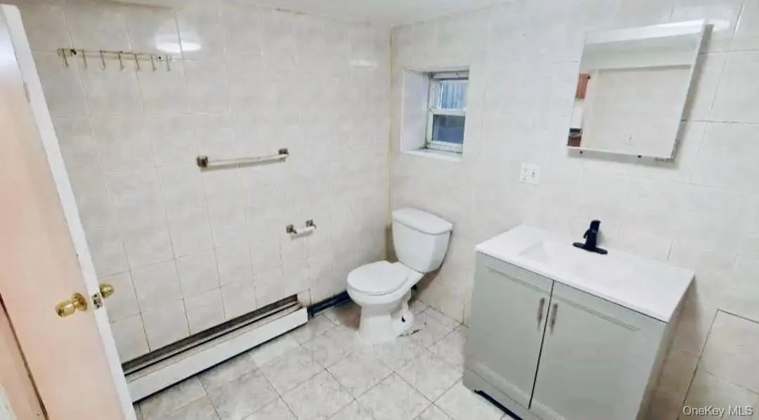 172 Beach 115th Street, New York, NY, 3 Bedrooms Bedrooms, 5 Rooms Rooms,1 BathroomBathrooms,Residential Lease,For Rent,Beach 115th,0,963168 172 Beach 115th Street, New York, NY, 3 Bedrooms Bedrooms, 5 Rooms Rooms,1 BathroomBathrooms,Residential Lease,For Rent,Beach 115th,0,963168