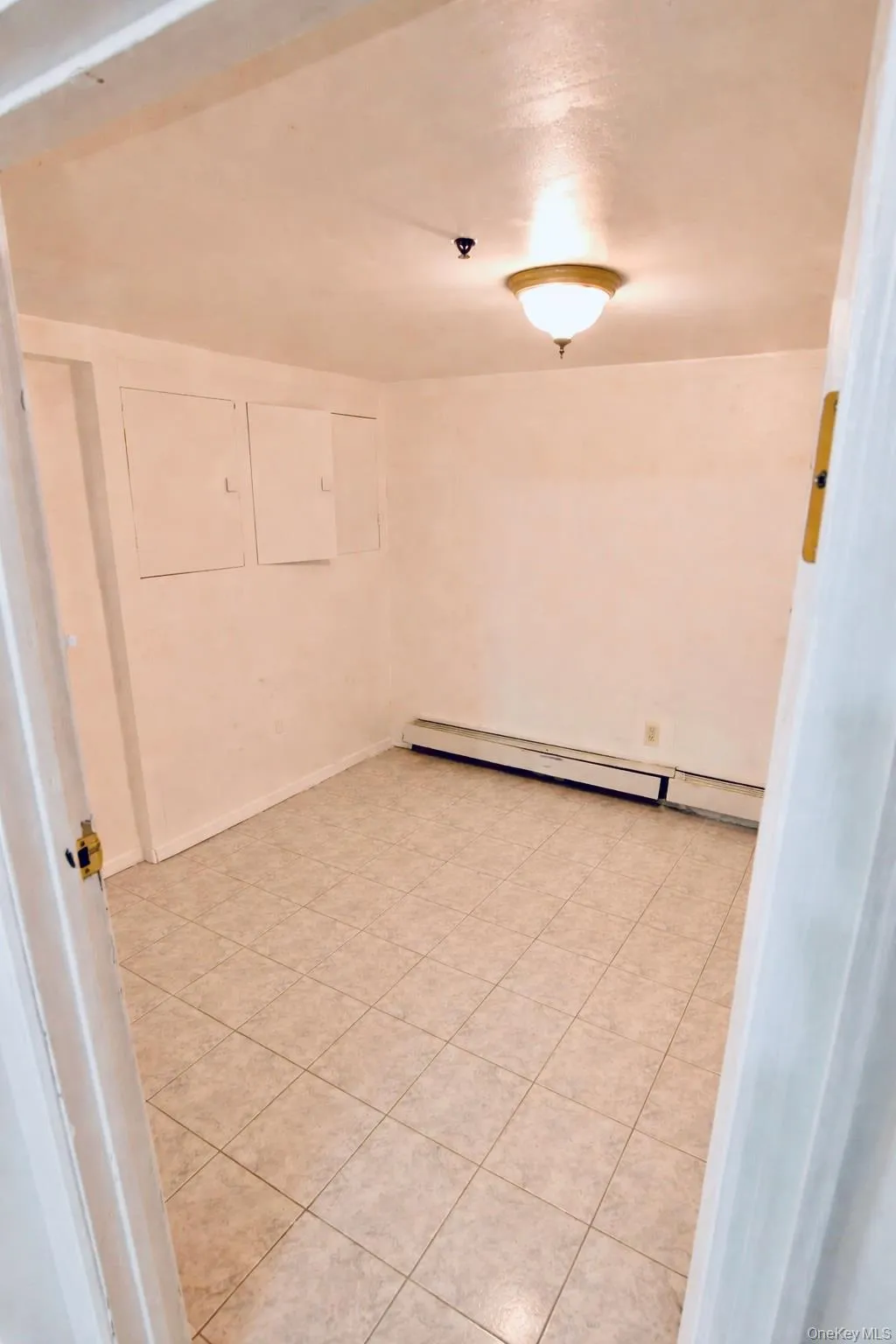 172 Beach 115th Street, New York, NY, 3 Bedrooms Bedrooms, 5 Rooms Rooms,1 BathroomBathrooms,Residential Lease,For Rent,Beach 115th,0,963168 172 Beach 115th Street, New York, NY, 3 Bedrooms Bedrooms, 5 Rooms Rooms,1 BathroomBathrooms,Residential Lease,For Rent,Beach 115th,0,963168