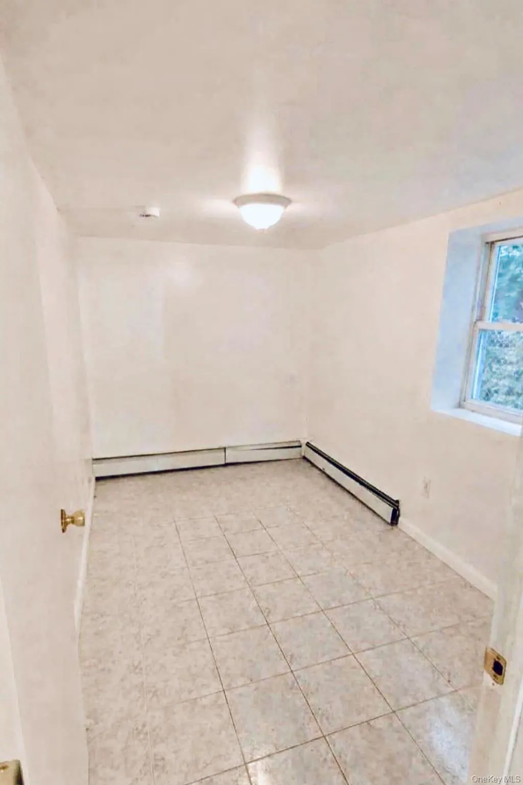 172 Beach 115th Street, New York, NY, 3 Bedrooms Bedrooms, 5 Rooms Rooms,1 BathroomBathrooms,Residential Lease,For Rent,Beach 115th,0,963168 172 Beach 115th Street, New York, NY, 3 Bedrooms Bedrooms, 5 Rooms Rooms,1 BathroomBathrooms,Residential Lease,For Rent,Beach 115th,0,963168