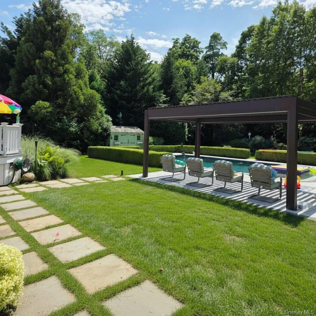 31 Carnegie Avenue, Huntington, NY, 3 Bedrooms Bedrooms, 9 Rooms Rooms,2 BathroomsBathrooms,Residential,For Rent,Carnegie,0,963173 31 Carnegie Avenue, Huntington, NY, 3 Bedrooms Bedrooms, 9 Rooms Rooms,2 BathroomsBathrooms,Residential,For Rent,Carnegie,0,963173