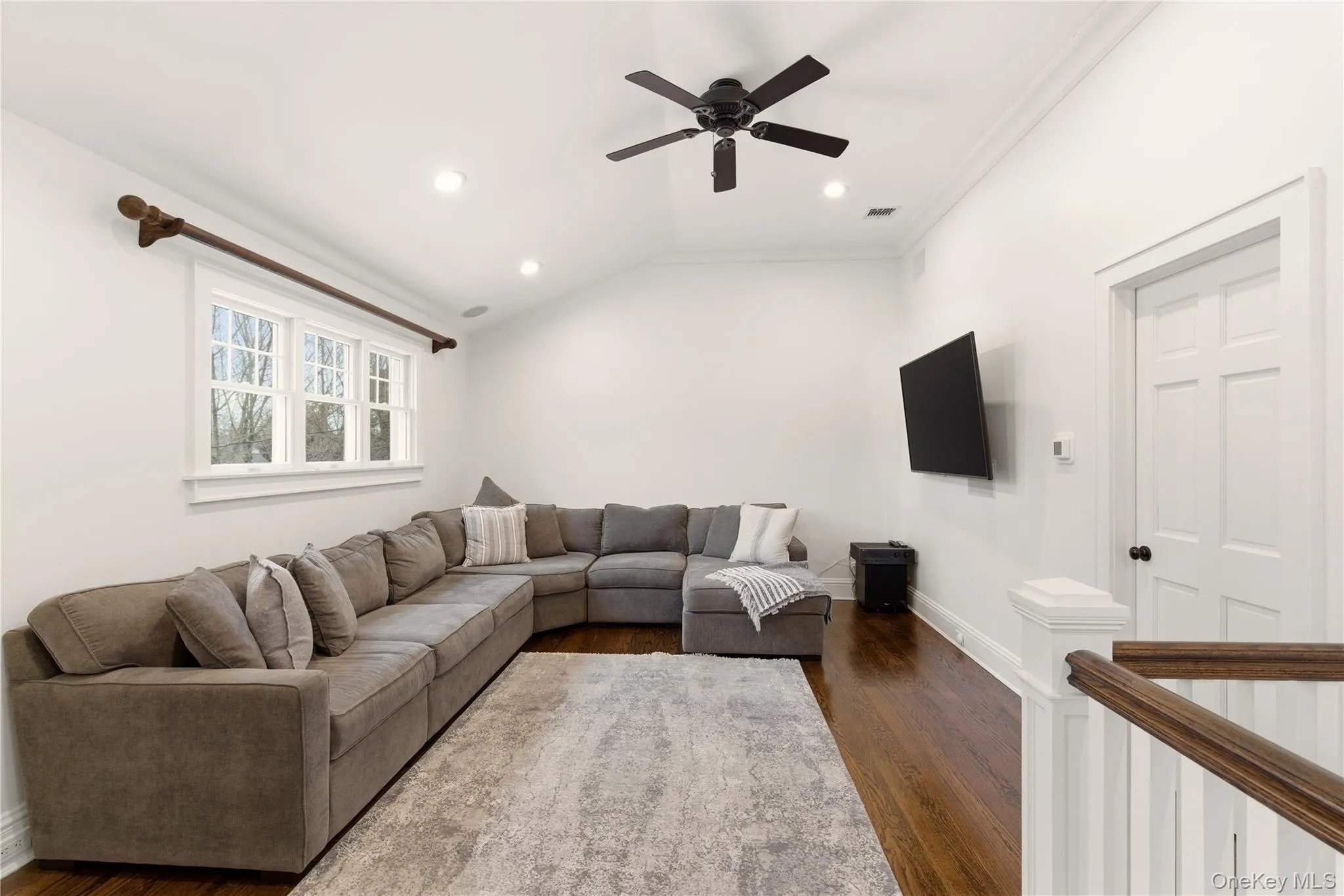 31 Carnegie Avenue, Huntington, NY, 3 Bedrooms Bedrooms, 9 Rooms Rooms,2 BathroomsBathrooms,Residential,For Rent,Carnegie,0,963173 31 Carnegie Avenue, Huntington, NY, 3 Bedrooms Bedrooms, 9 Rooms Rooms,2 BathroomsBathrooms,Residential,For Rent,Carnegie,0,963173