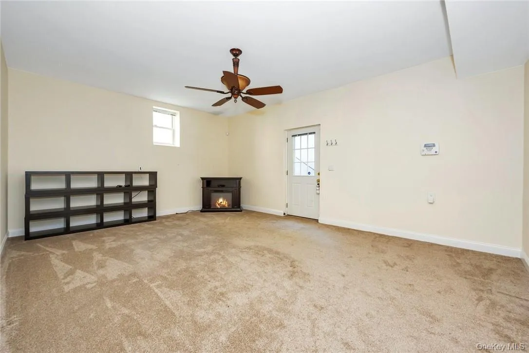 696 Ridgeway, White Plains, NY, 5 Bedrooms Bedrooms, 14 Rooms Rooms,4 BathroomsBathrooms,Residential Lease,For Rent,Ridgeway,0,963186 696 Ridgeway, White Plains, NY, 5 Bedrooms Bedrooms, 14 Rooms Rooms,4 BathroomsBathrooms,Residential Lease,For Rent,Ridgeway,0,963186