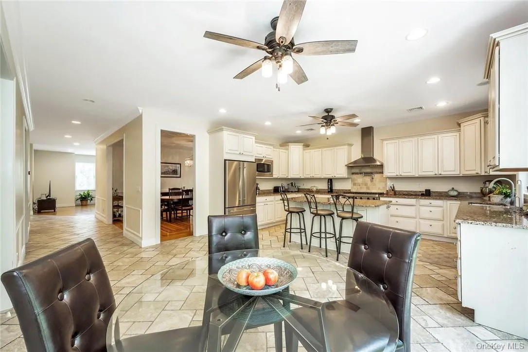 696 Ridgeway, White Plains, NY, 5 Bedrooms Bedrooms, 14 Rooms Rooms,4 BathroomsBathrooms,Residential Lease,For Rent,Ridgeway,0,963186 696 Ridgeway, White Plains, NY, 5 Bedrooms Bedrooms, 14 Rooms Rooms,4 BathroomsBathrooms,Residential Lease,For Rent,Ridgeway,0,963186