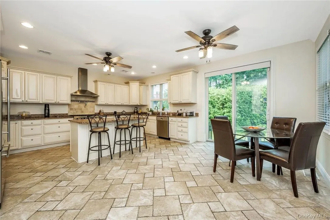 696 Ridgeway, White Plains, NY, 5 Bedrooms Bedrooms, 14 Rooms Rooms,4 BathroomsBathrooms,Residential Lease,For Rent,Ridgeway,0,963186 696 Ridgeway, White Plains, NY, 5 Bedrooms Bedrooms, 14 Rooms Rooms,4 BathroomsBathrooms,Residential Lease,For Rent,Ridgeway,0,963186