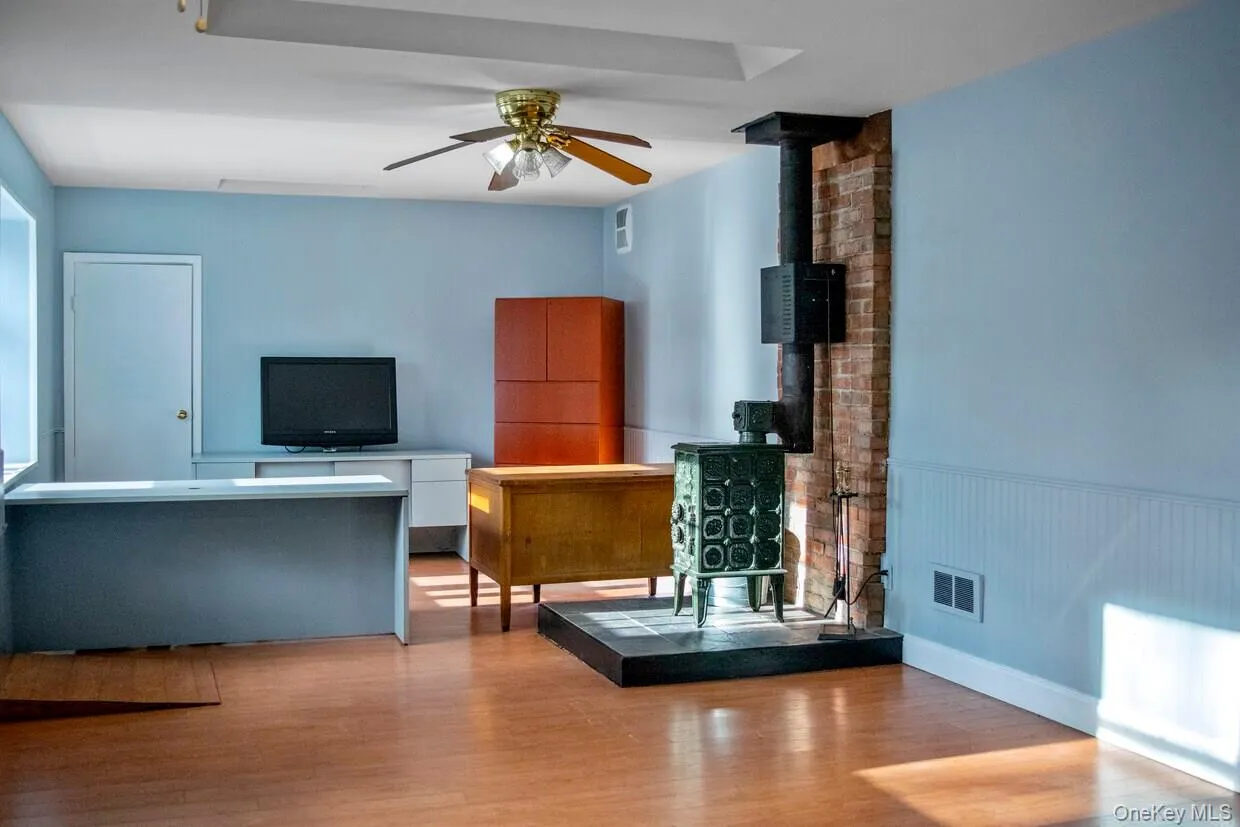 53 Estrada Road, Woodbury, NY, ,Commercial Lease,For Rent,Estrada,0,963227 53 Estrada Road, Woodbury, NY, ,Commercial Lease,For Rent,Estrada,0,963227