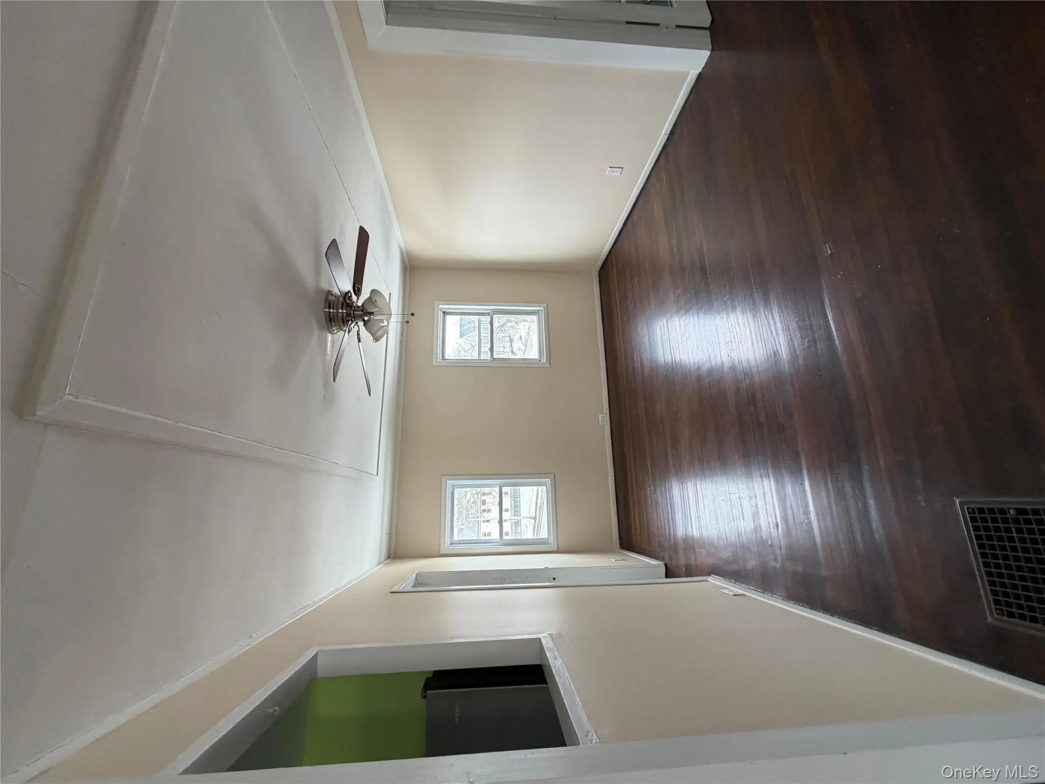 32 Fountain Place, Poughkeepsie, NY, 1 Bedroom Bedrooms, 8 Rooms Rooms,1 BathroomBathrooms,Residential Lease,For Rent,Fountain,0,963246 32 Fountain Place, Poughkeepsie, NY, 1 Bedroom Bedrooms, 8 Rooms Rooms,1 BathroomBathrooms,Residential Lease,For Rent,Fountain,0,963246