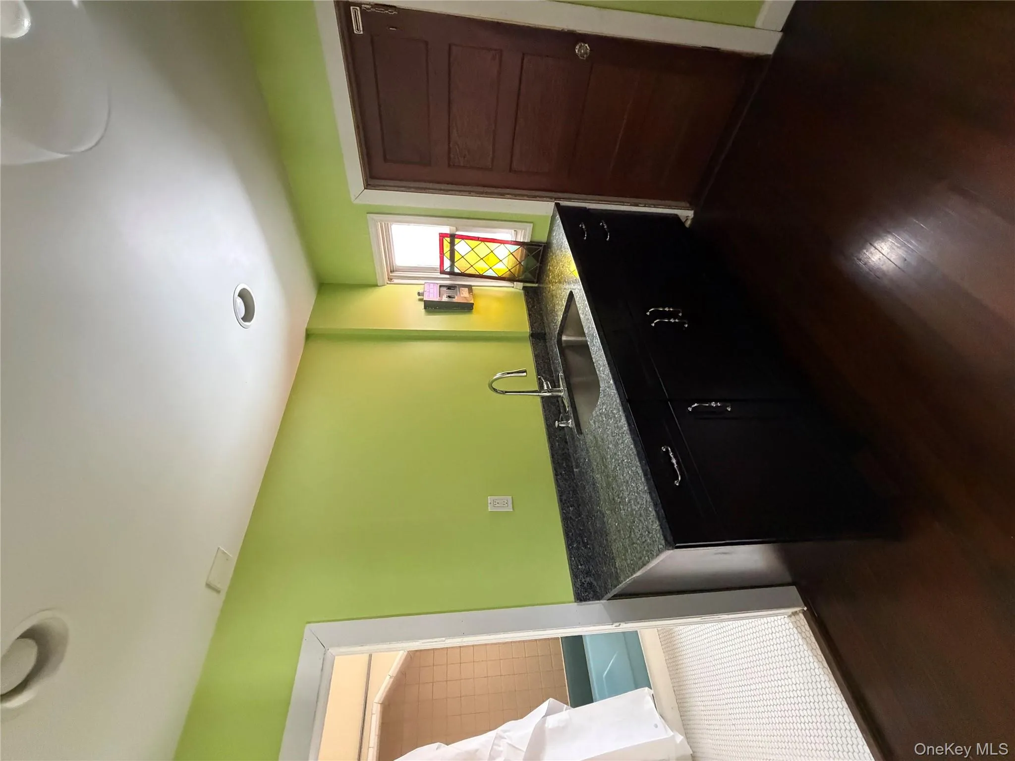 32 Fountain Place, Poughkeepsie, NY, 1 Bedroom Bedrooms, 8 Rooms Rooms,1 BathroomBathrooms,Residential Lease,For Rent,Fountain,0,963246 32 Fountain Place, Poughkeepsie, NY, 1 Bedroom Bedrooms, 8 Rooms Rooms,1 BathroomBathrooms,Residential Lease,For Rent,Fountain,0,963246