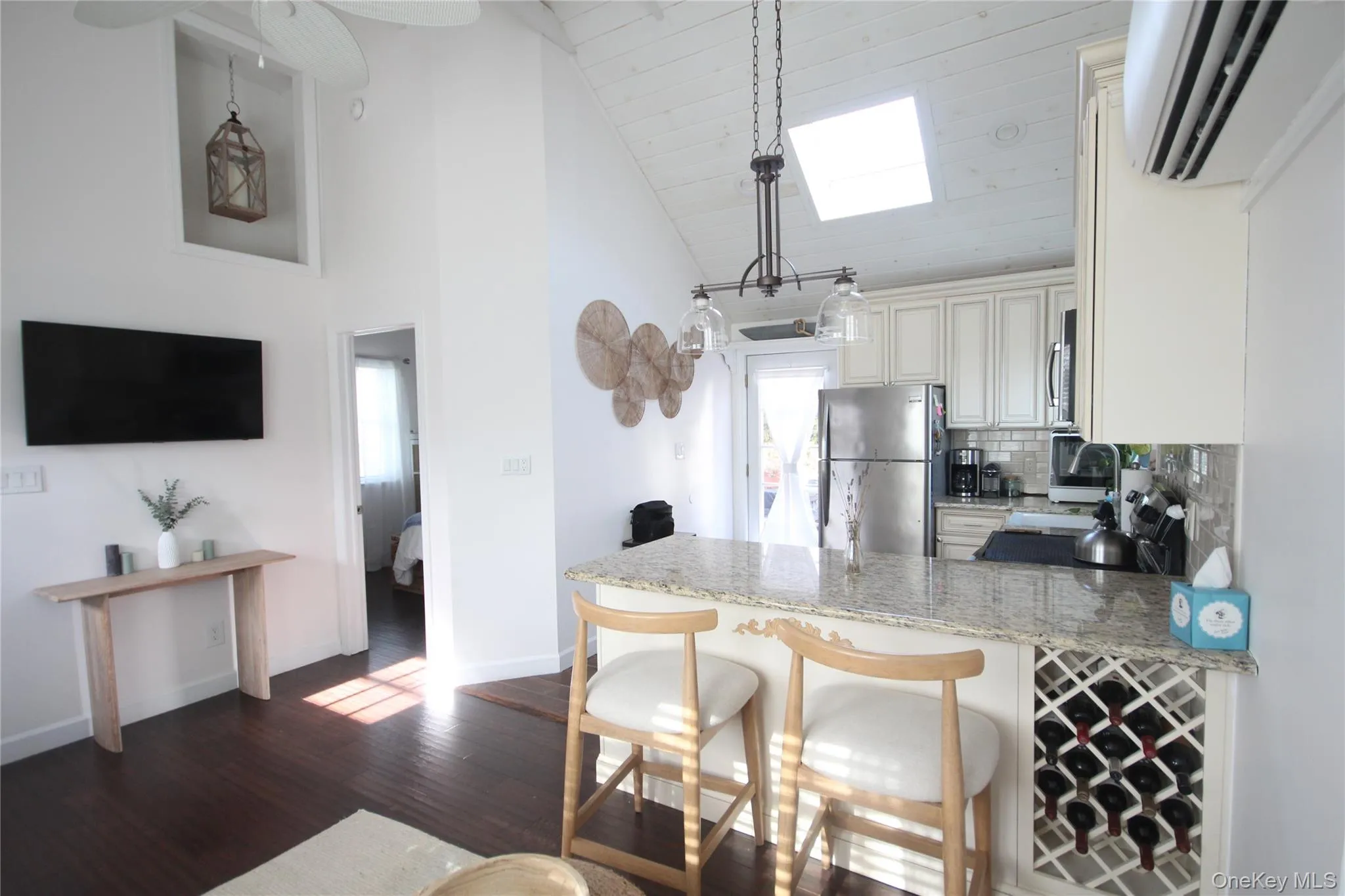 49 Fanning, Southampton, NY, 1 Bedroom Bedrooms, 2 Rooms Rooms,1 BathroomBathrooms,Residential Lease,For Rent,Fanning,0,963250 49 Fanning, Southampton, NY, 1 Bedroom Bedrooms, 2 Rooms Rooms,1 BathroomBathrooms,Residential Lease,For Rent,Fanning,0,963250