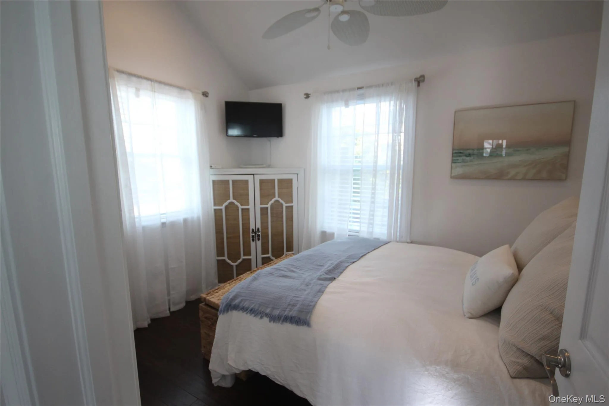 49 Fanning, Southampton, NY, 1 Bedroom Bedrooms, 2 Rooms Rooms,1 BathroomBathrooms,Residential Lease,For Rent,Fanning,0,963250 49 Fanning, Southampton, NY, 1 Bedroom Bedrooms, 2 Rooms Rooms,1 BathroomBathrooms,Residential Lease,For Rent,Fanning,0,963250