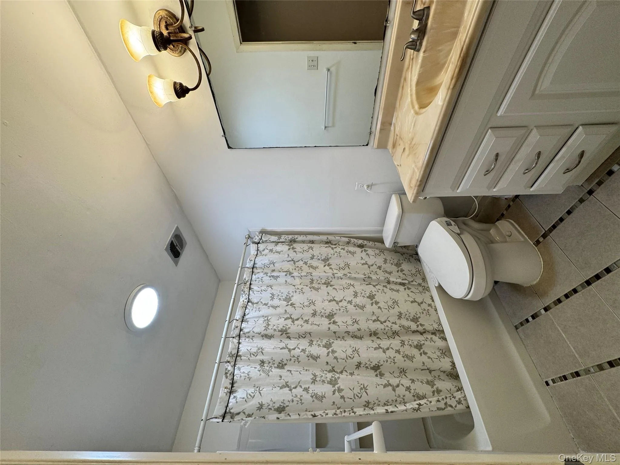 35 Top O Hill Road, Wappinger, NY, 4 Bedrooms Bedrooms, 9 Rooms Rooms,2 BathroomsBathrooms,Residential Lease,For Rent,Top O Hill,0,963294 35 Top O Hill Road, Wappinger, NY, 4 Bedrooms Bedrooms, 9 Rooms Rooms,2 BathroomsBathrooms,Residential Lease,For Rent,Top O Hill,0,963294
