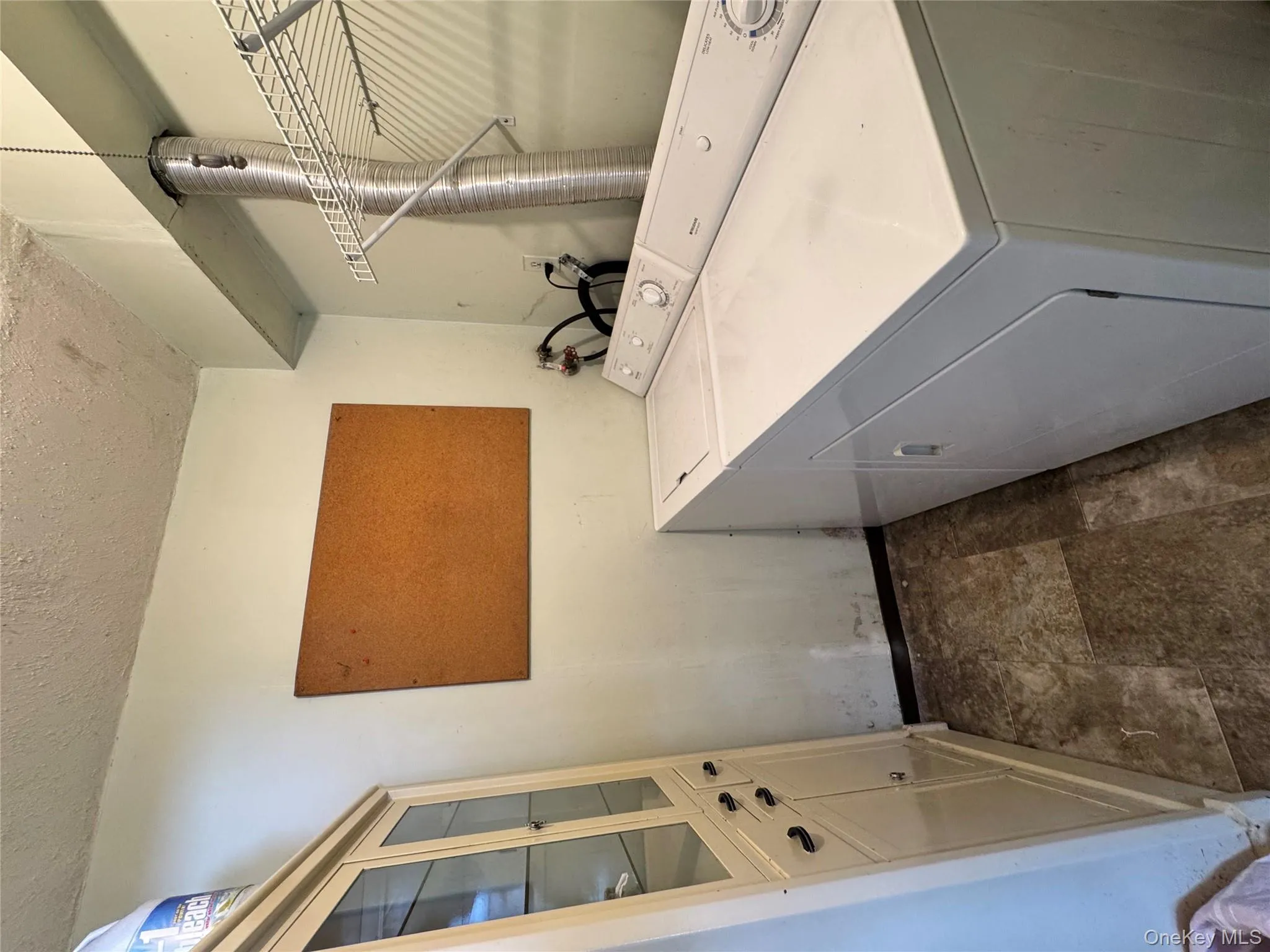 35 Top O Hill Road, Wappinger, NY, 4 Bedrooms Bedrooms, 9 Rooms Rooms,2 BathroomsBathrooms,Residential Lease,For Rent,Top O Hill,0,963294 35 Top O Hill Road, Wappinger, NY, 4 Bedrooms Bedrooms, 9 Rooms Rooms,2 BathroomsBathrooms,Residential Lease,For Rent,Top O Hill,0,963294