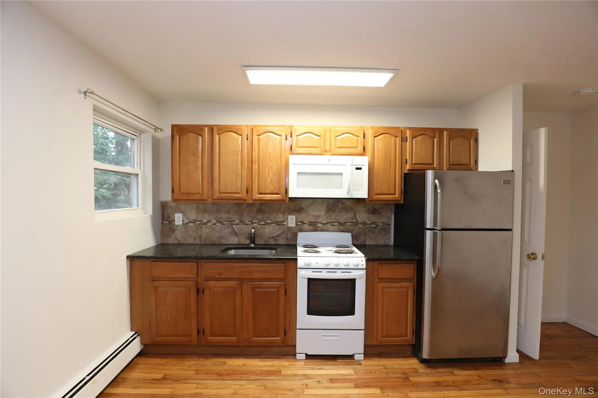 30 Lamb Avenue, Saugerties, NY, 1 Bedroom Bedrooms, 3 Rooms Rooms,1 BathroomBathrooms,Residential Lease,For Rent,Lamb,0,963313 30 Lamb Avenue, Saugerties, NY, 1 Bedroom Bedrooms, 3 Rooms Rooms,1 BathroomBathrooms,Residential Lease,For Rent,Lamb,0,963313