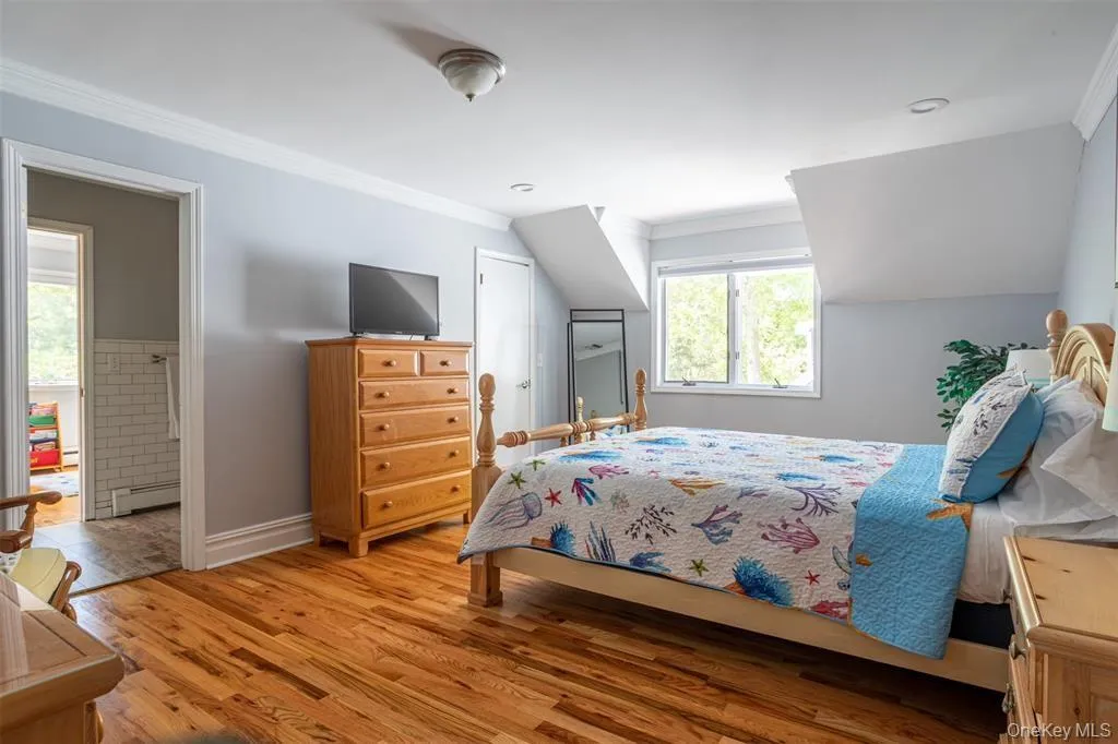 Guest bedroom Guest bedroom