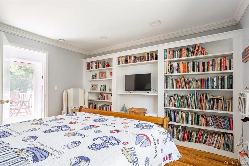 Main Floor bonus space Main Floor bonus space