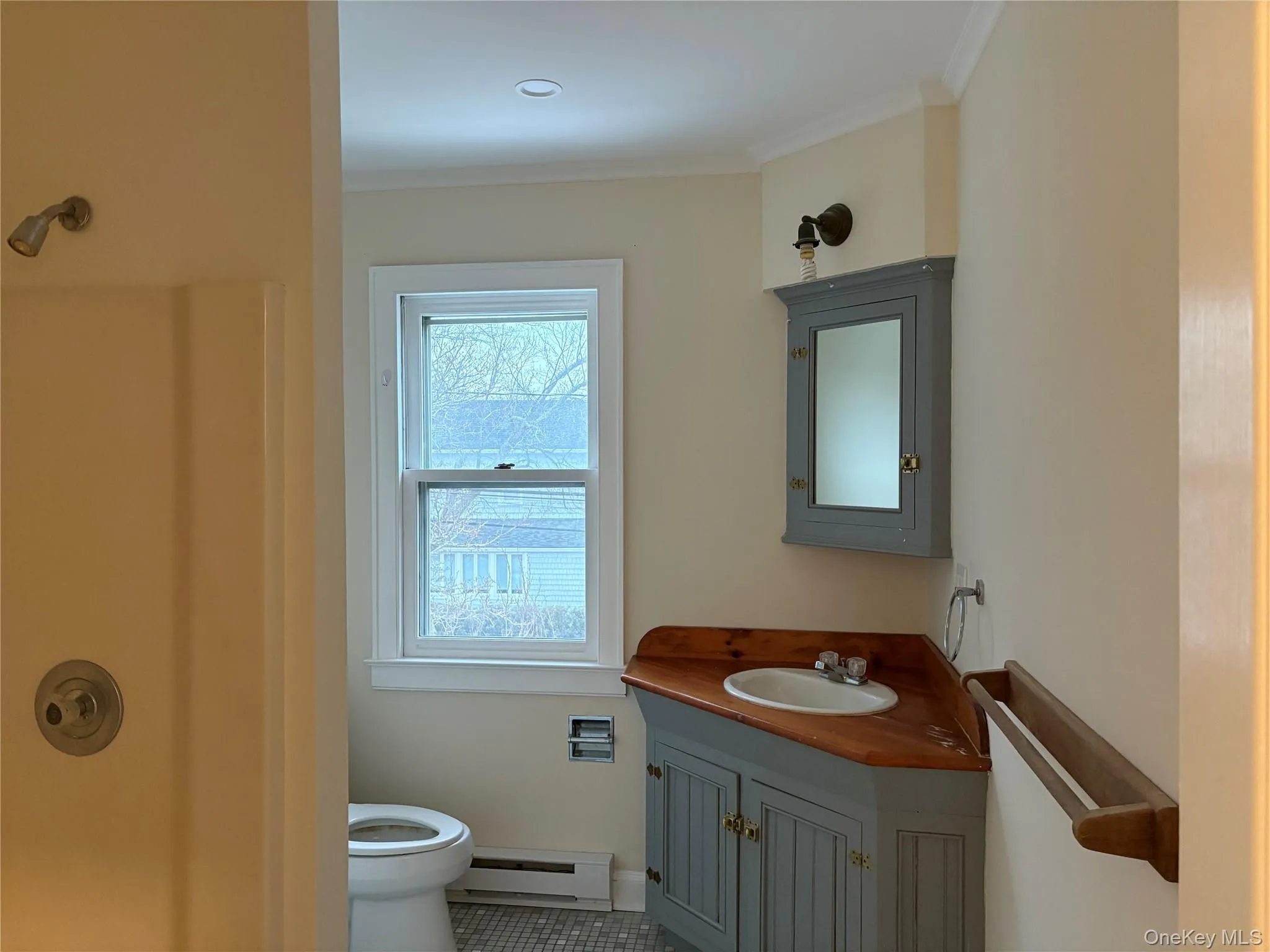 325 Wiggins Street, Southold, NY, 1 Bedroom Bedrooms, 4 Rooms Rooms,1 BathroomBathrooms,Residential Lease,For Rent,Wiggins,0,963360 325 Wiggins Street, Southold, NY, 1 Bedroom Bedrooms, 4 Rooms Rooms,1 BathroomBathrooms,Residential Lease,For Rent,Wiggins,0,963360