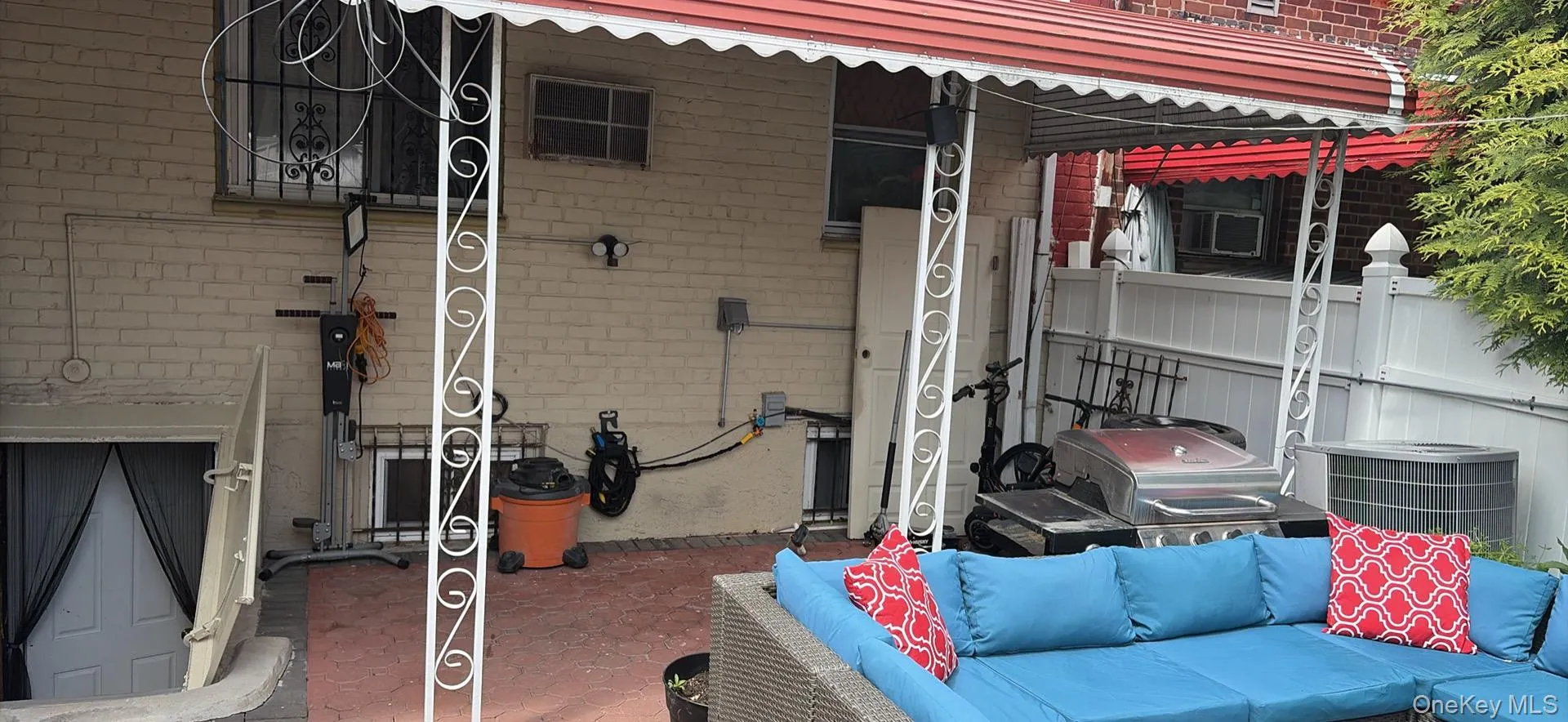 15312 111th Road, New York, NY, 3 Bedrooms Bedrooms, 5 Rooms Rooms,2 BathroomsBathrooms,Residential,For Rent,111th,0,963365 15312 111th Road, New York, NY, 3 Bedrooms Bedrooms, 5 Rooms Rooms,2 BathroomsBathrooms,Residential,For Rent,111th,0,963365