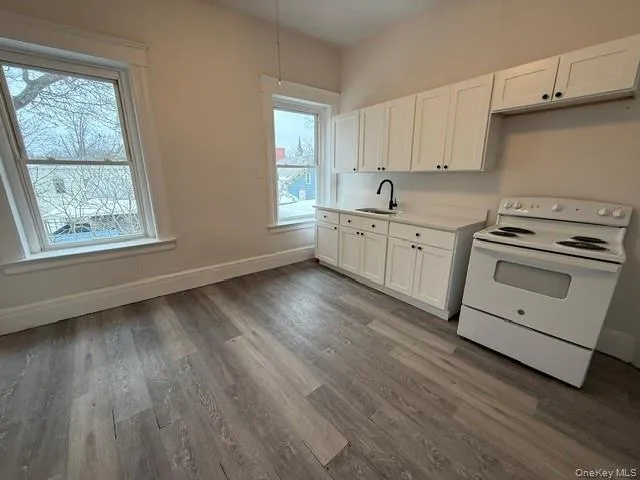 11 Main Street, Goshen, NY, 4 Bedrooms Bedrooms, 7 Rooms Rooms,1 BathroomBathrooms,Residential Lease,For Rent,Main,0,963366 11 Main Street, Goshen, NY, 4 Bedrooms Bedrooms, 7 Rooms Rooms,1 BathroomBathrooms,Residential Lease,For Rent,Main,0,963366
