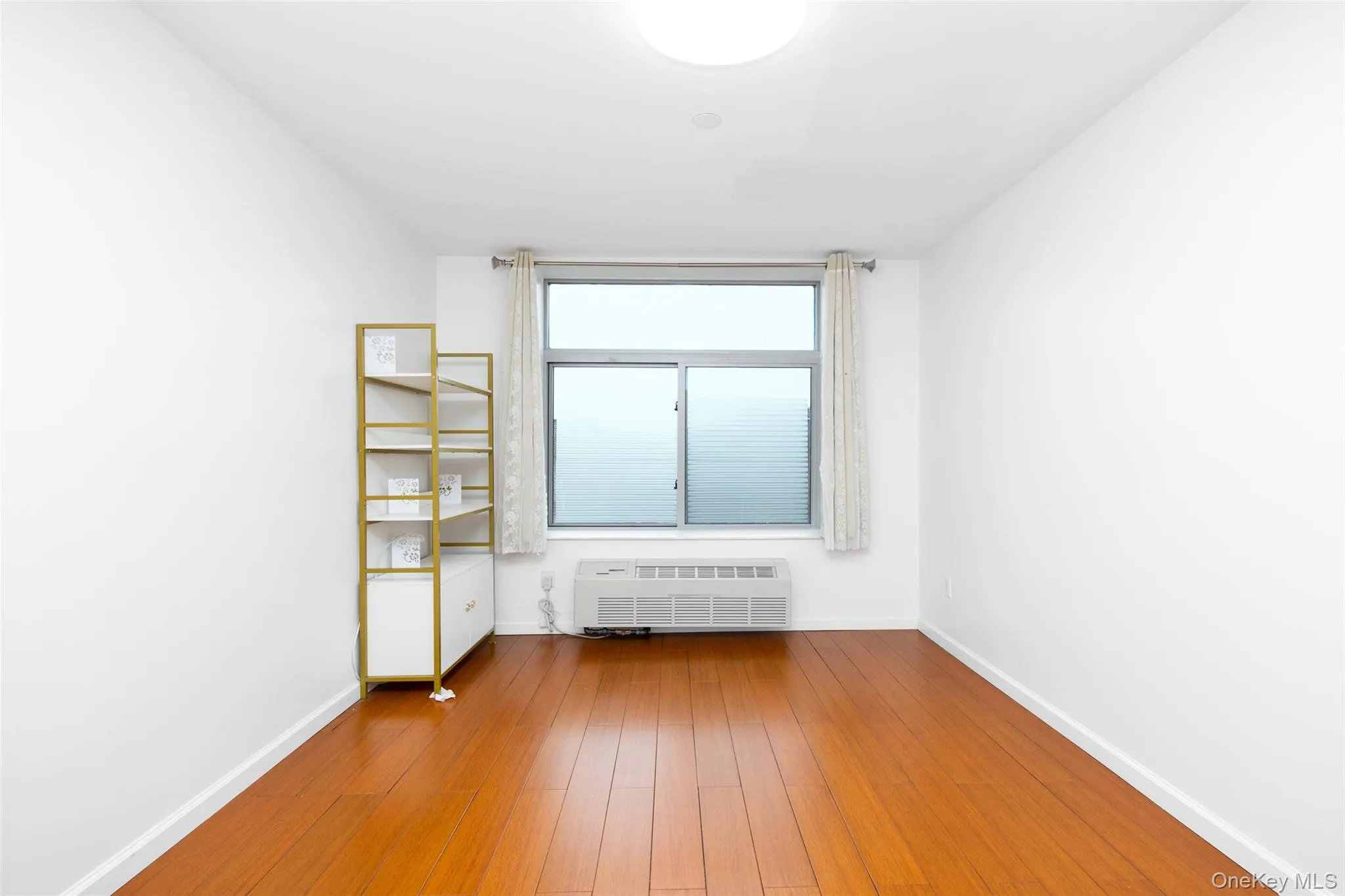 144-69 Barclay Avenue, New York, NY, 2 Bedrooms Bedrooms, 8 Rooms Rooms,2 BathroomsBathrooms,Residential Sale,For Rent,Barclay,0,963367 144-69 Barclay Avenue, New York, NY, 2 Bedrooms Bedrooms, 8 Rooms Rooms,2 BathroomsBathrooms,Residential Sale,For Rent,Barclay,0,963367