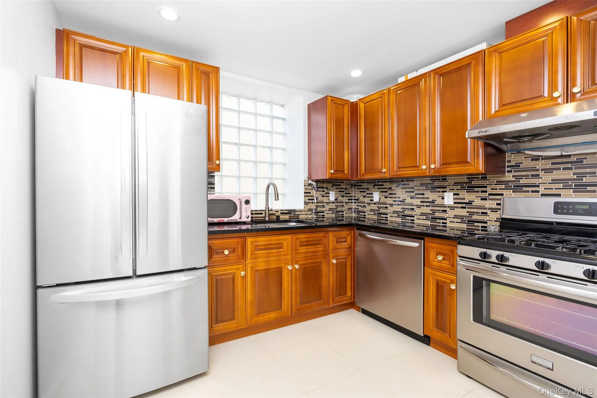 144-69 Barclay Avenue, New York, NY, 2 Bedrooms Bedrooms, 8 Rooms Rooms,2 BathroomsBathrooms,Residential Sale,For Rent,Barclay,0,963367 144-69 Barclay Avenue, New York, NY, 2 Bedrooms Bedrooms, 8 Rooms Rooms,2 BathroomsBathrooms,Residential Sale,For Rent,Barclay,0,963367