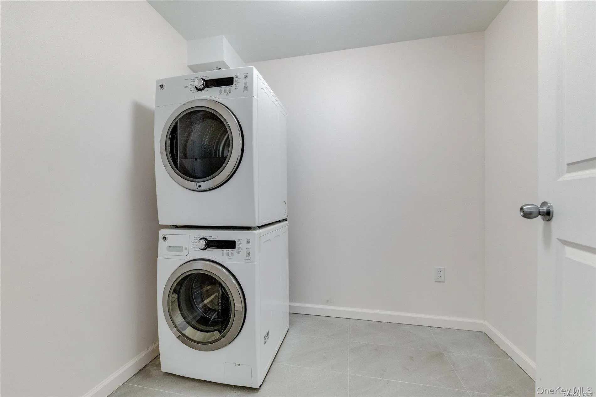 13646 41st Avenue, New York, NY, 2 Bedrooms Bedrooms, 5 Rooms Rooms,2 BathroomsBathrooms,Residential Sale,For Rent,41st,0,963383 13646 41st Avenue, New York, NY, 2 Bedrooms Bedrooms, 5 Rooms Rooms,2 BathroomsBathrooms,Residential Sale,For Rent,41st,0,963383