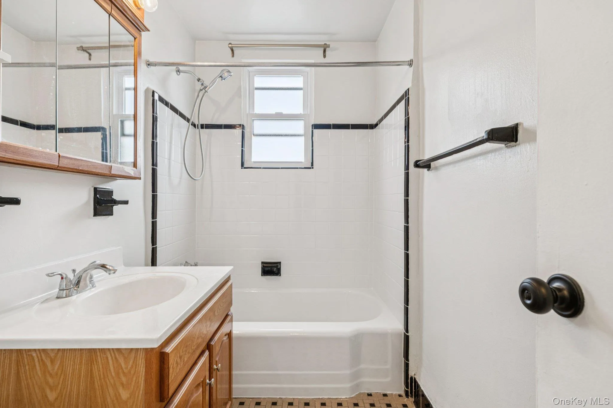 120 Horton Highway, North Hempstead, NY, 1 Room Rooms,1 BathroomBathrooms,Residential,For Rent,Horton,0,963391 120 Horton Highway, North Hempstead, NY, 1 Room Rooms,1 BathroomBathrooms,Residential,For Rent,Horton,0,963391