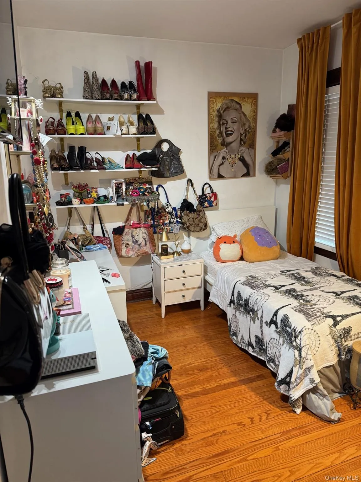 2nd Photo of Possible Bedroom/Den/Office 2nd Photo of Possible Bedroom/Den/Office