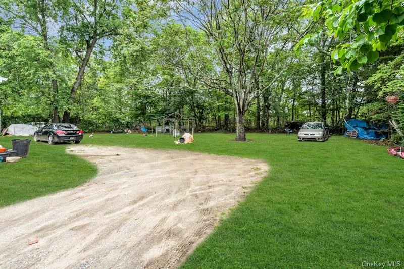 13 Carr Lane, Brookhaven, NY, 3 Bedrooms Bedrooms, 5 Rooms Rooms,1 BathroomBathrooms,Residential Lease,For Rent,Carr,0,963400 13 Carr Lane, Brookhaven, NY, 3 Bedrooms Bedrooms, 5 Rooms Rooms,1 BathroomBathrooms,Residential Lease,For Rent,Carr,0,963400