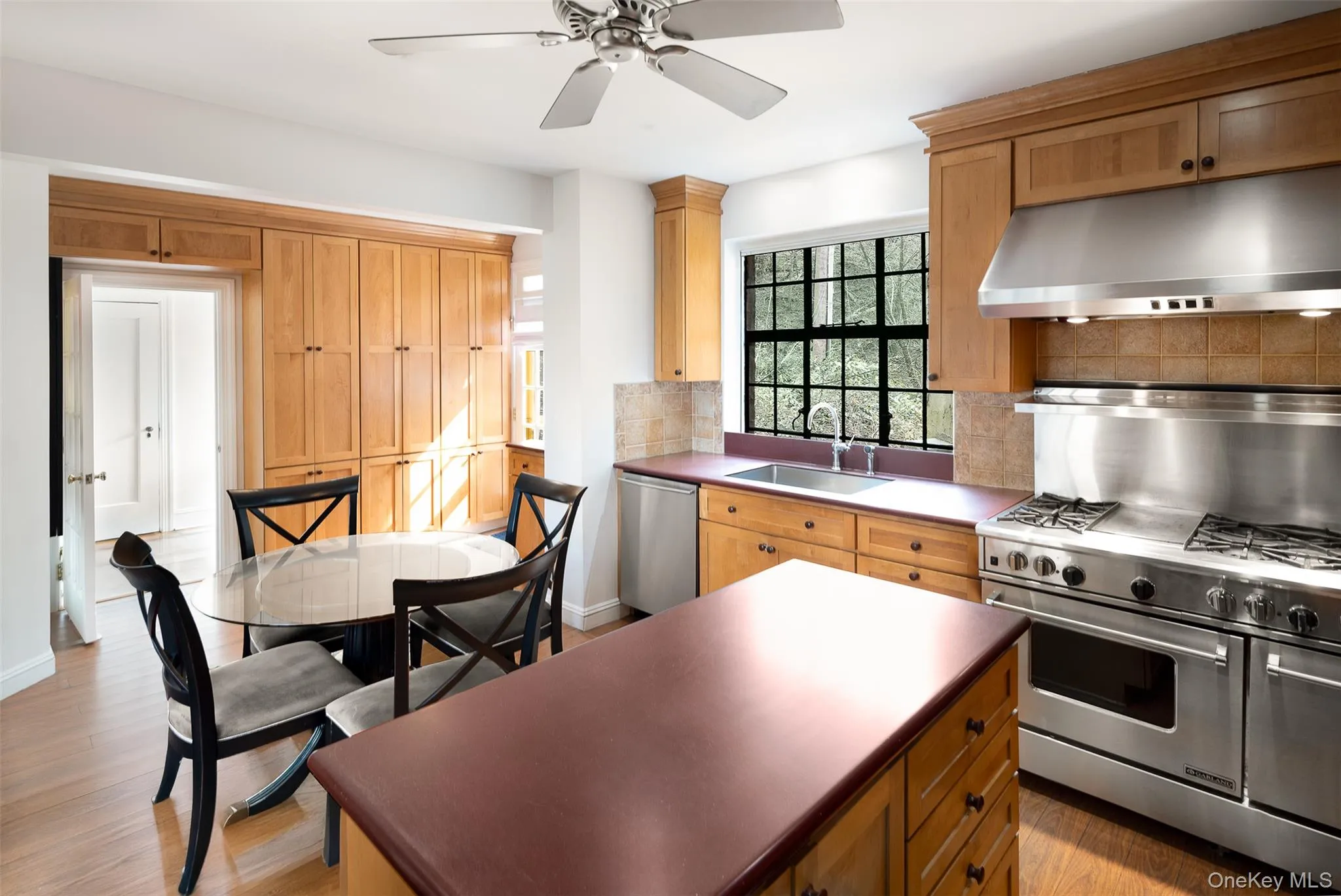 2501 Palisade Avenue, New York, NY, 3 Bedrooms Bedrooms, 6 Rooms Rooms,2 BathroomsBathrooms,Residential,For Rent,Palisade,0,963407 2501 Palisade Avenue, New York, NY, 3 Bedrooms Bedrooms, 6 Rooms Rooms,2 BathroomsBathrooms,Residential,For Rent,Palisade,0,963407