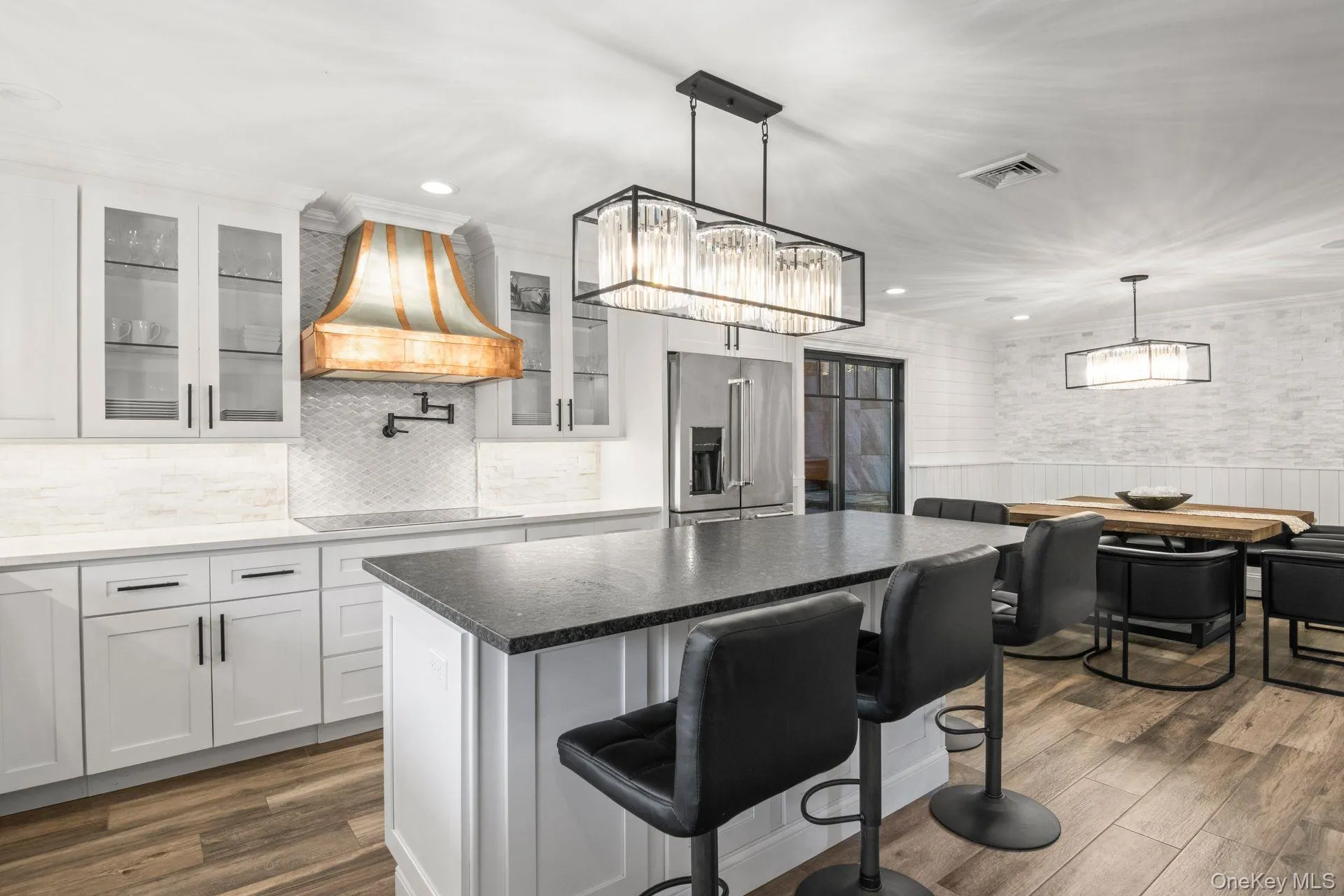 Completely Renovated Kitchen! Completely Renovated Kitchen!