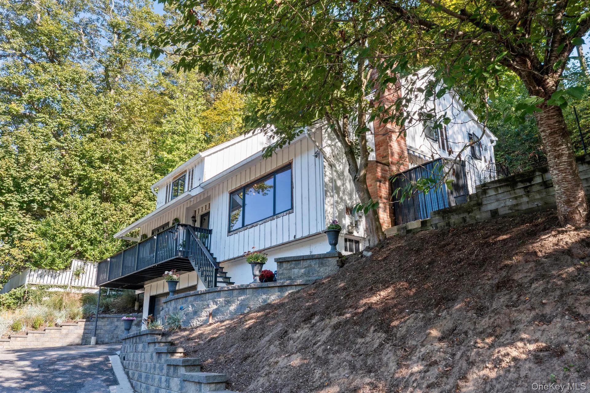 131 Fleets Cove Road, Huntington, NY, 3 Bedrooms Bedrooms, 7 Rooms Rooms,2 BathroomsBathrooms,Residential,For Rent,Fleets Cove,0,963414 131 Fleets Cove Road, Huntington, NY, 3 Bedrooms Bedrooms, 7 Rooms Rooms,2 BathroomsBathrooms,Residential,For Rent,Fleets Cove,0,963414