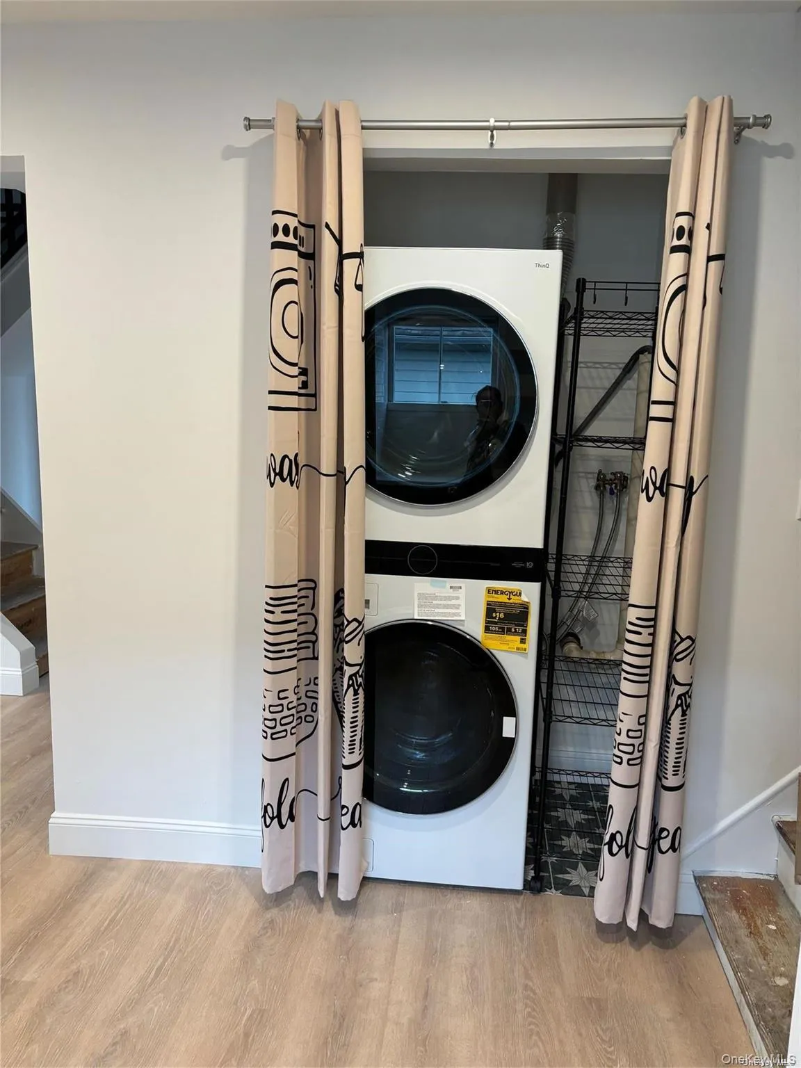 In Unit Full Size W/D In Unit Full Size W/D