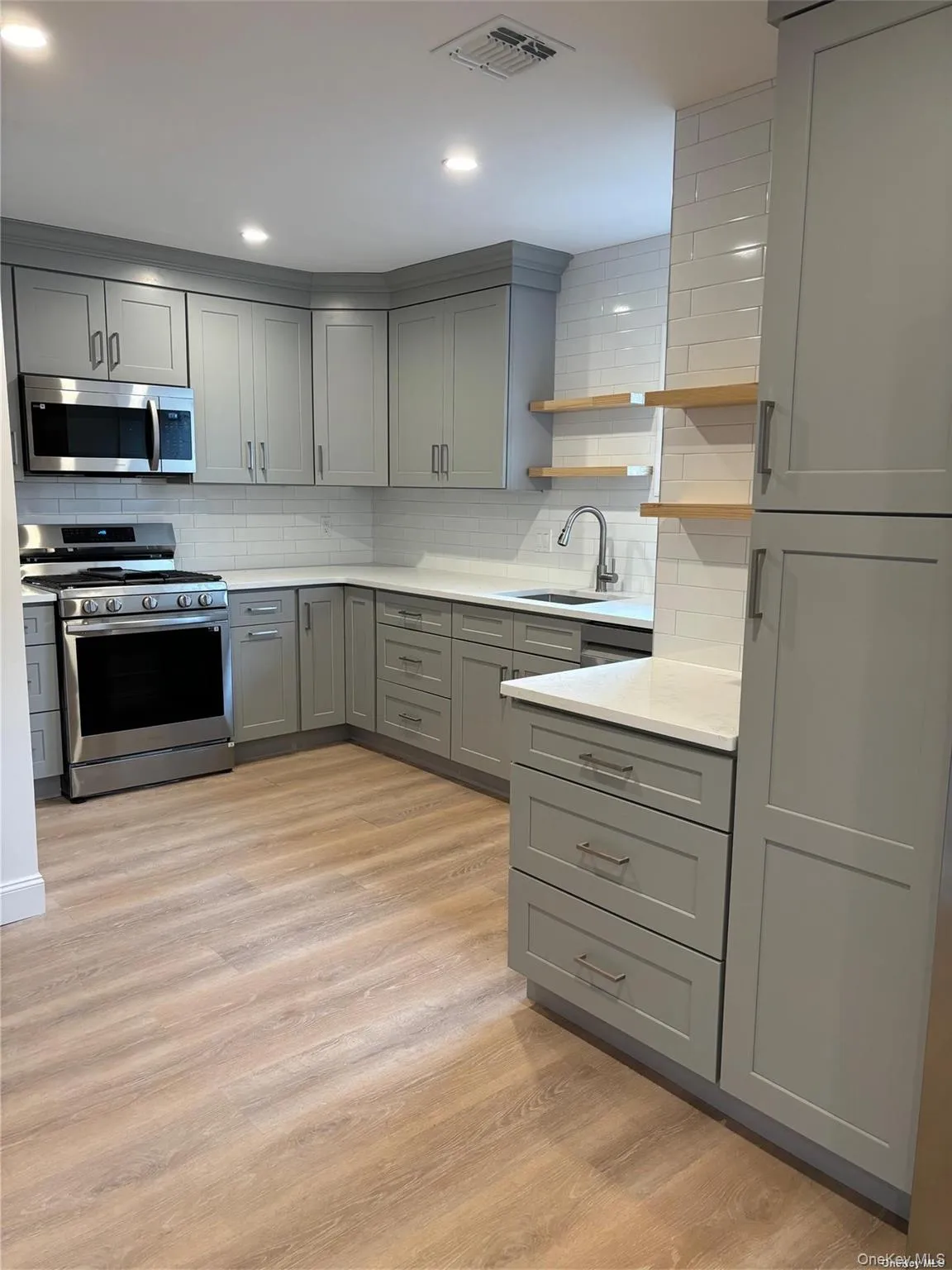 Kitchen Alt View Kitchen Alt View